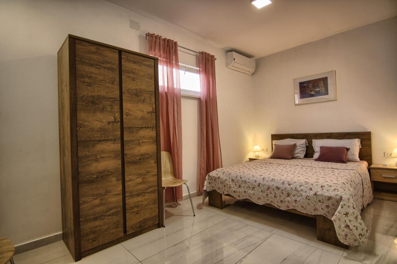 Dragica Apartment Pakostane