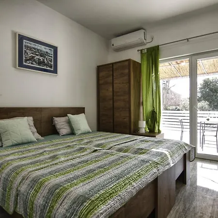 Rooms Dragica Pakostane Exterior photo